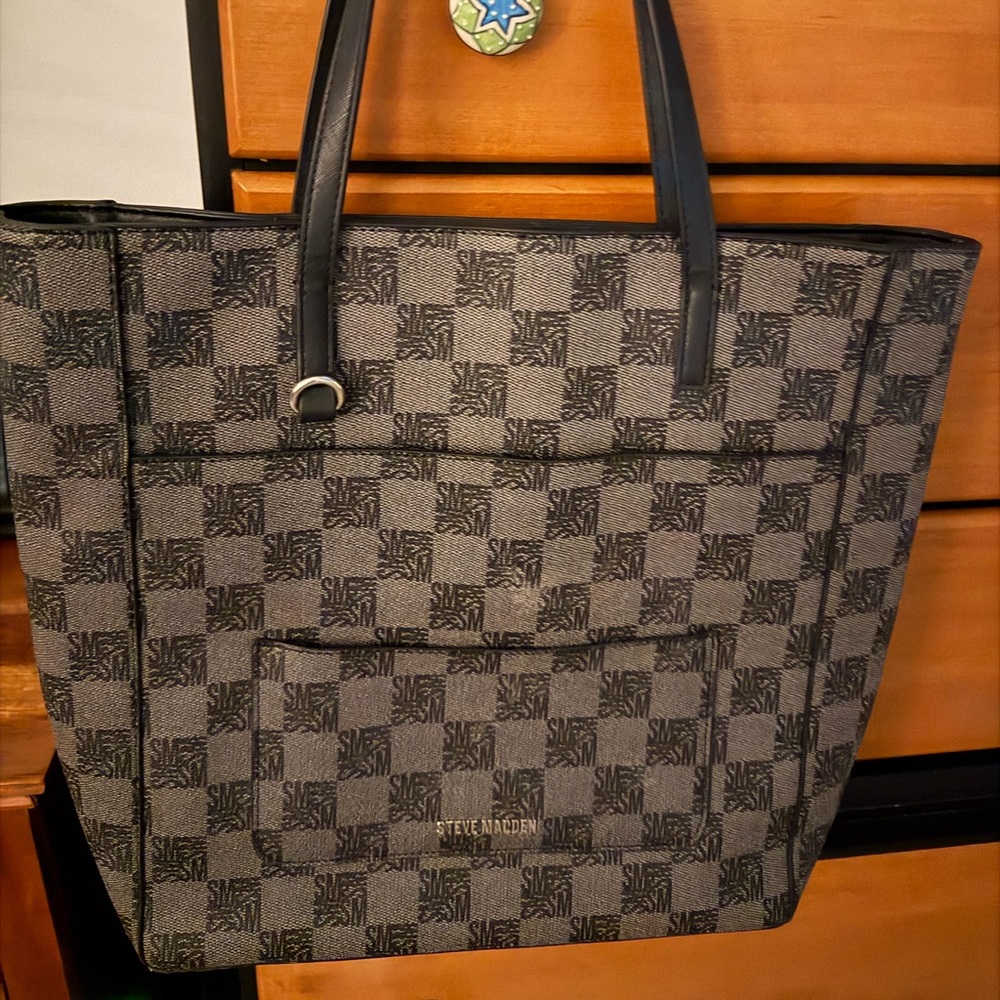 Steve Madden Gray and Black Logo Tote